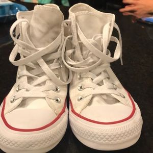 Chuck Taylor white converse